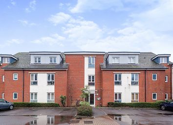 Thumbnail 2 bedroom flat for sale in Egrove Close, Oxford