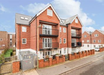 Thumbnail 1 bed flat for sale in Church Road, Fleet