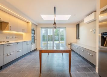Thumbnail Property to rent in Oakfield Place, Bristol