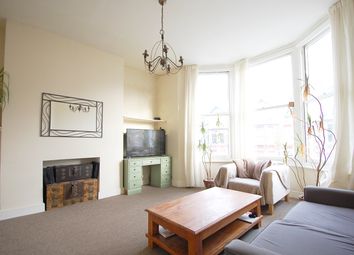2 Bedrooms Flat to rent in Montrell Road, Streatham Hill SW2