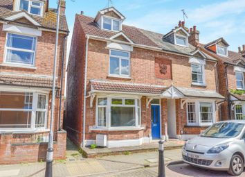 3 Bedroom Semi-detached house for rent