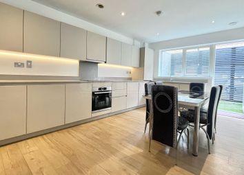 Thumbnail Town house to rent in Medlar Street, Camberwell, London