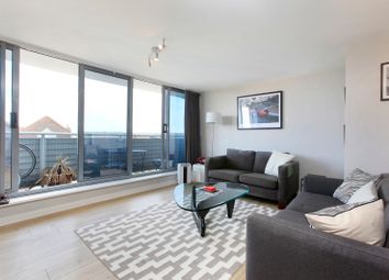 Thumbnail Flat to rent in Gateway House, Balham Hill, London