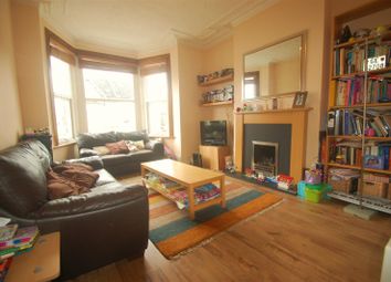 Thumbnail 2 bed flat to rent in Springfield Road, London