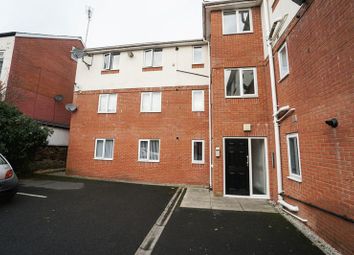 2 Bedrooms Flat for sale in Chorley Old Road, Bolton BL1