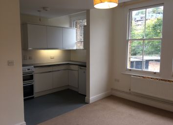 2 Bedrooms Maisonette to rent in Woodlands Park Road, London SE10