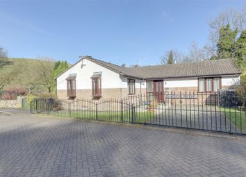 3 Bedrooms Detached bungalow for sale in Hargreaves Court, Lumb, Rossendale BB4