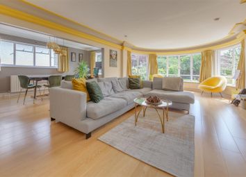 Thumbnail Flat for sale in View Road, Highgate, London
