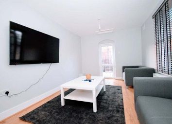 Thumbnail 6 bed shared accommodation to rent in Senrab Street, London