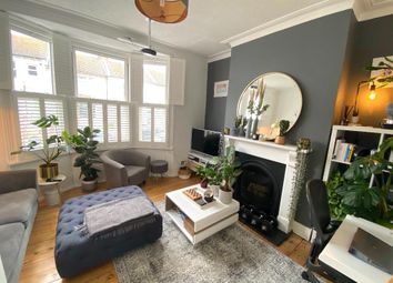 Thumbnail 1 bed flat to rent in Goldstone Road, Hove, East Sussex