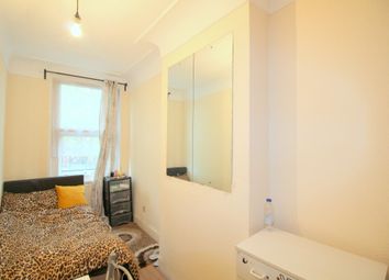1 Bedrooms Flat to rent in Upper Road, London E13