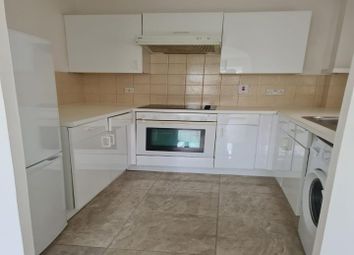 Thumbnail Flat for sale in Scotland Green, Enfield