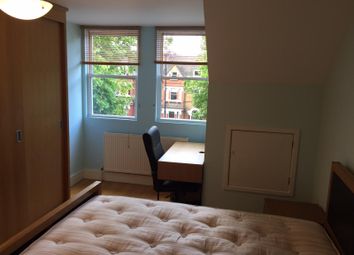2 Bedrooms Flat to rent in Christchurch Road, London SW2