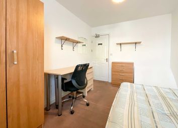 Thumbnail Room to rent in Wokingham Road, University