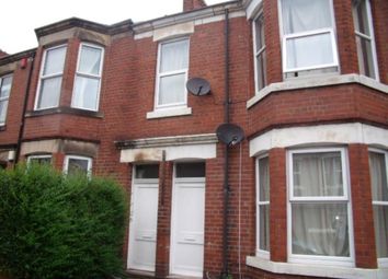 Thumbnail Flat to rent in Simonside Terrace, Heaton, Newcastle Upon Tyne