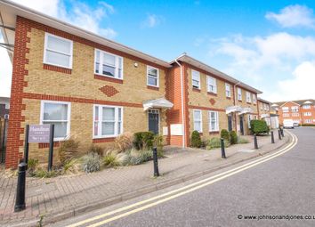 Thumbnail 1 bed flat to rent in Gogmore Lane, Chertsey