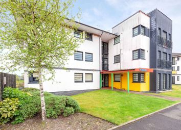 2 Bedrooms Flat for sale in Whiteside Court, Bathgate, West Lothian EH48