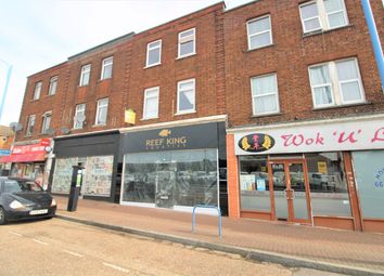 Thumbnail Flat to rent in The Broadway, Mutton Lane, Potters Bar