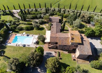 Thumbnail Villa for sale in Toscana, Arezzo, Cortona