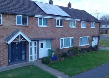 3 Bedrooms Terraced house for sale in Caernarvon Crescent, Bletchley, Milton Keynes MK3