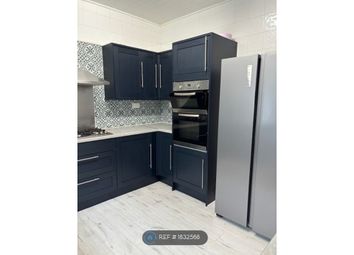 Main Kitchen With American Ff