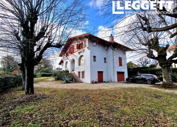 Thumbnail 9 bed villa for sale in Pessac, Gironde, Nouvelle-Aquitaine