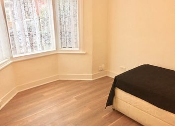 3 Bedrooms  to rent in Seaford Road, London N15