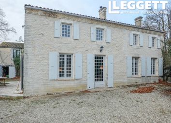 Thumbnail 5 bed villa for sale in Aumagne, Charente-Maritime, Nouvelle-Aquitaine