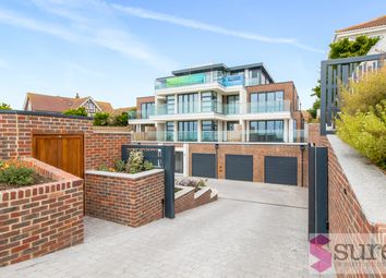 3 Bedrooms Flat for sale in Marine Drive, Rottingdean, Brighton BN2