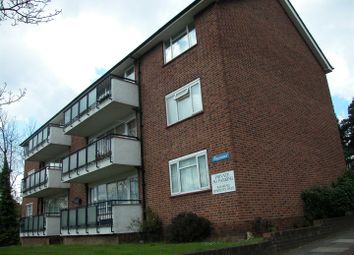 Thumbnail Flat to rent in Raymead, Tenterden Grove, Hendon, London