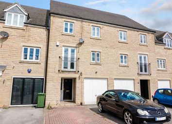 4 Bedrooms Town house for sale in Georgian Square, Rodley, Leeds LS13