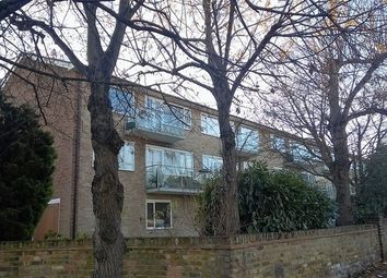 Thumbnail 2 bed flat to rent in Hillbrow Road, Esher