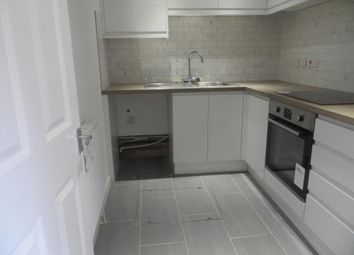 3 Bedrooms Flat to rent in Rotherhithe New Road, Surrey Quays, London SE16