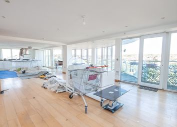 Thumbnail Flat to rent in Comer House, 19 Station Road, Barnet, Hertfordshire
