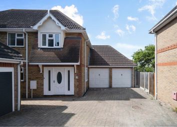 Thumbnail Detached house for sale in Jubilee Drive, Wickford