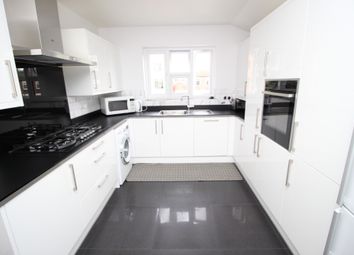 3 Bedrooms Flat for sale in Stopford Road, Plaistow E13