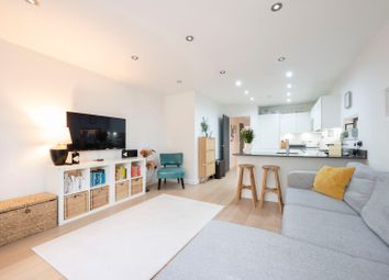 Thumbnail 2 bedroom flat for sale in Bramshott Lodge, 18A South Bank, Surbiton