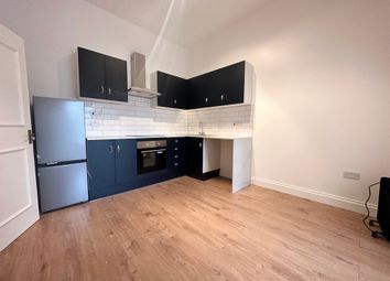 Thumbnail Studio to rent in Stockwell Road, London