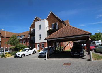 Thumbnail 2 bed flat to rent in Outfield Crescent, Wokingham
