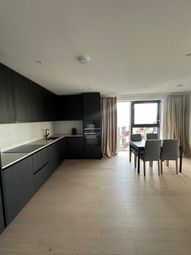 Thumbnail Flat to rent in Hawksbury Heights, London