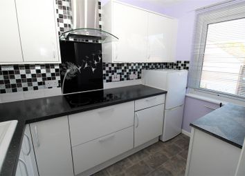 Thumbnail 1 bed flat for sale in Inglewood, The Spinney, Swanley