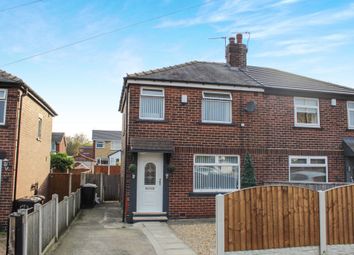 3 Bedrooms Semi-detached house for sale in Swinnow Crescent, Stanningley, Pudsey LS28