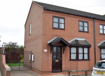 2 Bedroom Semi-detached house for rent