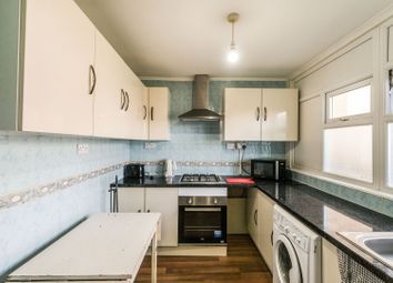 3 bed maisonette for sale in Cable Street, London E1