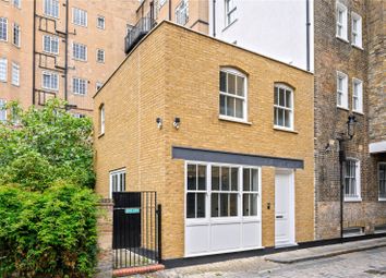 Thumbnail 2 bed mews house for sale in Colonnade, London