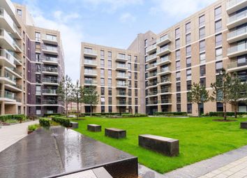 Thumbnail 2 bed flat for sale in Queenshurst Square, Kingston Upon Thames