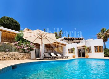 Thumbnail Villa for sale in Between Ibiza &amp; Sta. Eulalia, Ibiza, Spain