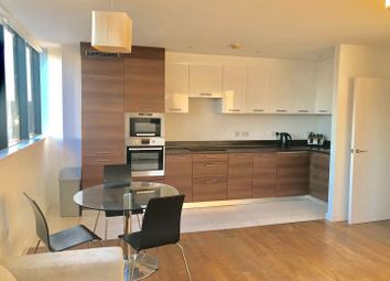 1 Bedrooms Flat to rent in Forge Square, Isle Of Dogs, London E14