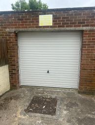 Thumbnail Parking/garage to rent in Croft Road, Swindon