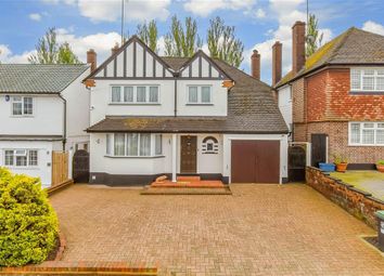 Thumbnail Detached house for sale in Roundmead Avenue, Loughton, Essex